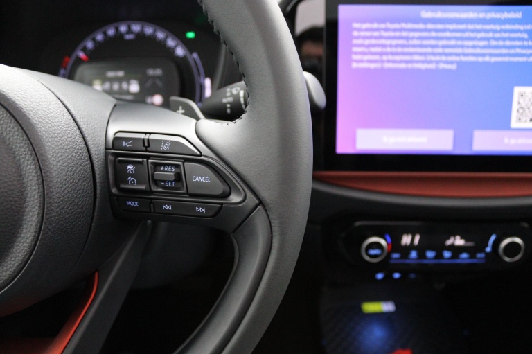 Toyota Aygo X - 1.0 VVT-i S-CVT Premium 21