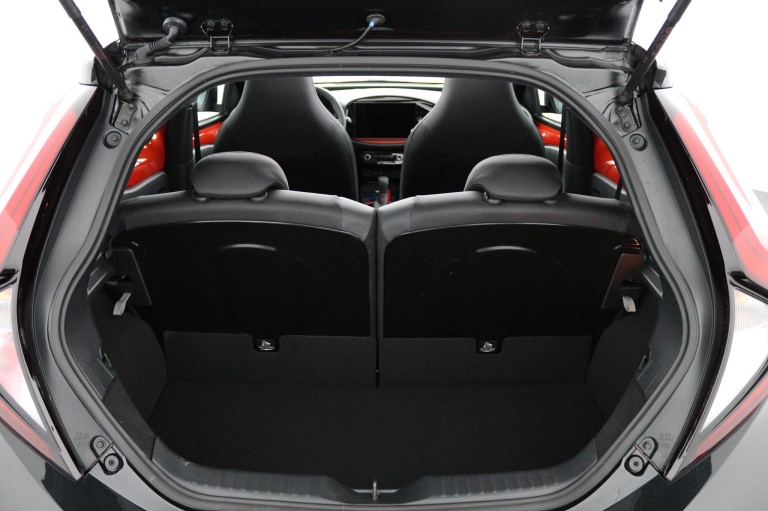 Toyota Aygo X - 1.0 VVT-i S-CVT Premium 23