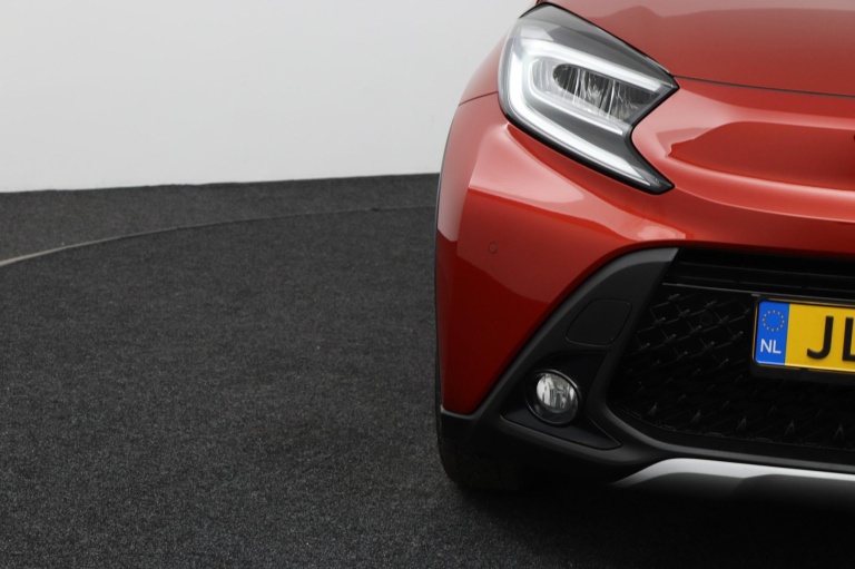 Toyota Aygo X - 1.0 VVT-i S-CVT Premium 35