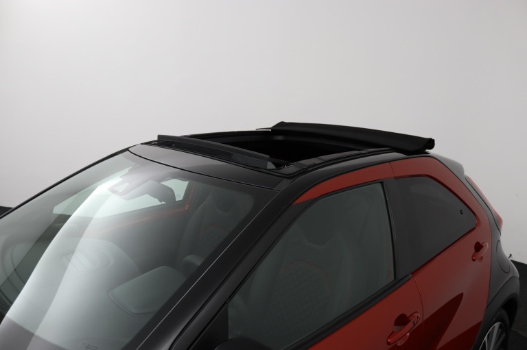 Toyota Aygo X - 1.0 VVT-i S-CVT Premium 37