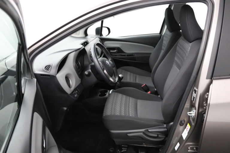 Toyota Yaris - 1.3 VVT-i Trend 12