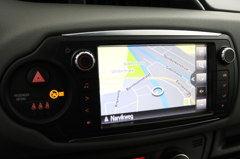 Toyota Yaris - 1.3 VVT-i Trend 27