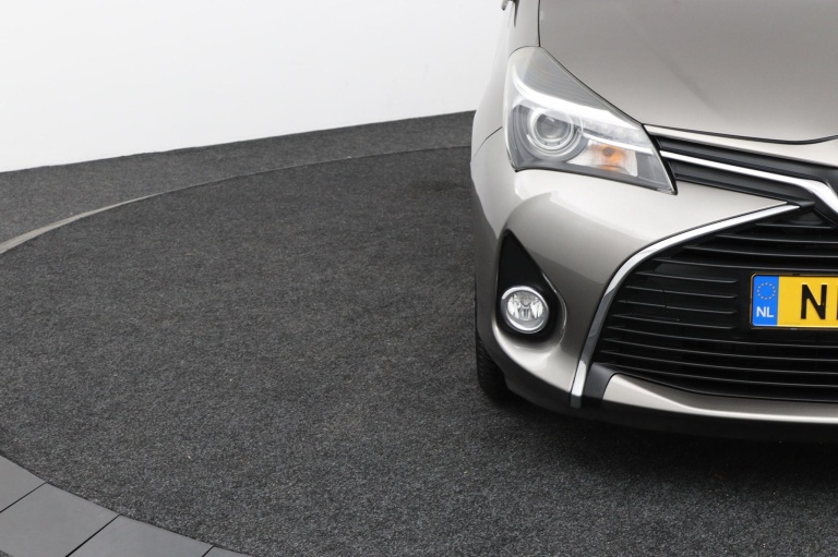 Toyota Yaris - 1.3 VVT-i Trend 37