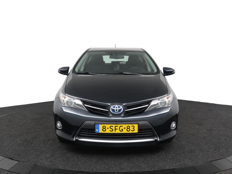Toyota Auris - 1.8 Hybrid Dynamic 13