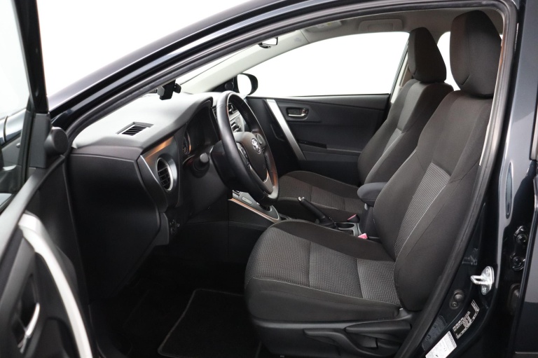 Toyota Auris - 1.8 Hybrid Dynamic 14