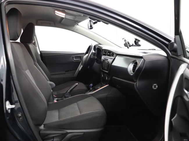 Toyota Auris - 1.8 Hybrid Dynamic