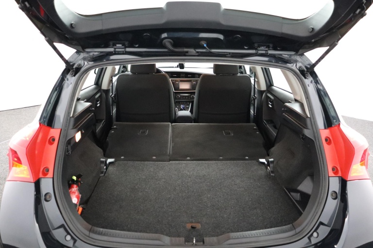 Toyota Auris - 1.8 Hybrid Dynamic 23