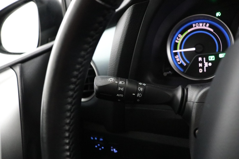 Toyota Auris - 1.8 Hybrid Dynamic 27