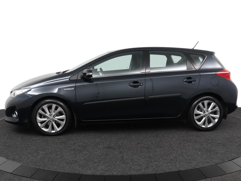 Toyota Auris - 1.8 Hybrid Dynamic 3