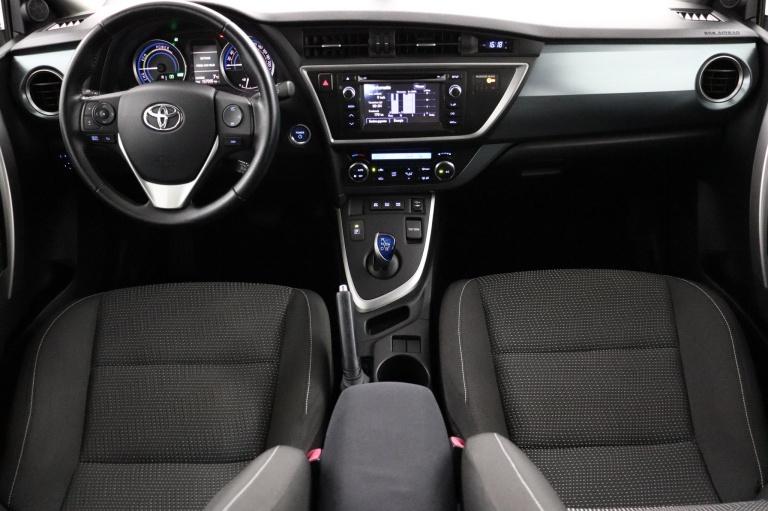 Toyota Auris - 1.8 Hybrid Dynamic 4