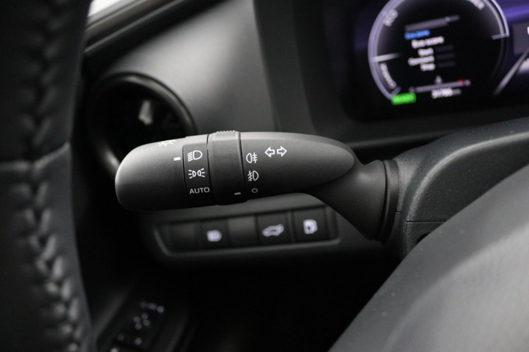 Toyota C-HR - 1.8 Hybrid 140 First Edition 30