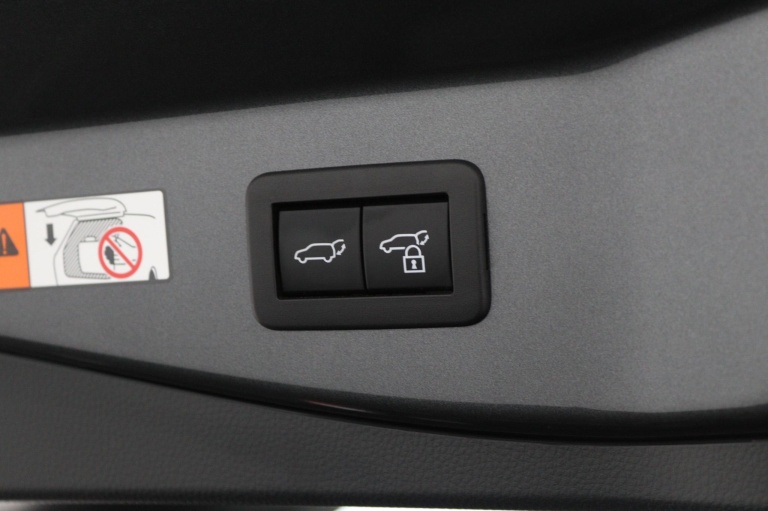 Toyota C-HR - 1.8 Hybrid 140 First Edition 41