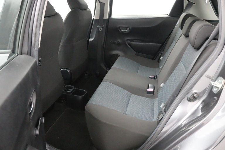 Toyota Yaris - 1.0 VVT-i Aspiration 12
