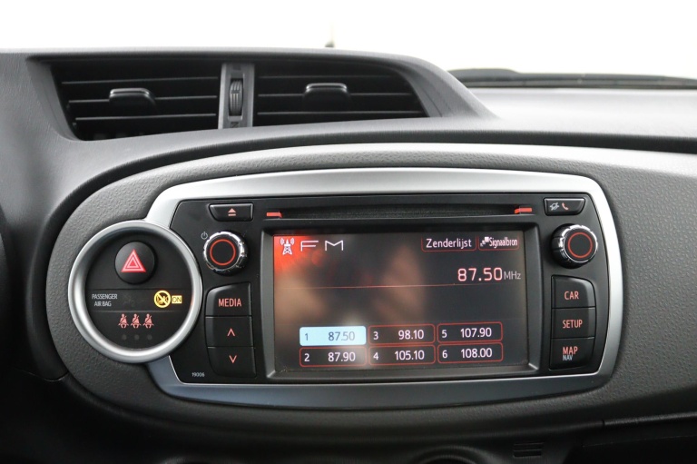 Toyota Yaris - 1.0 VVT-i Aspiration 13