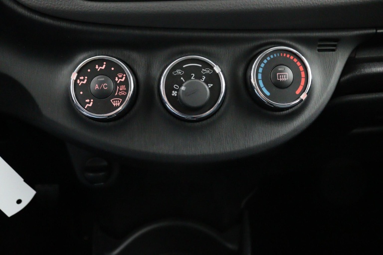 Toyota Yaris - 1.0 VVT-i Aspiration 16