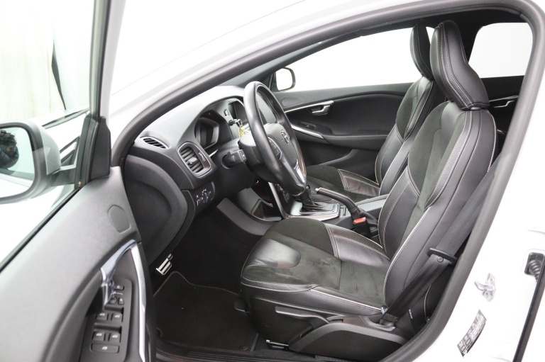 Volvo V40 - 1.5 T3 Polar+ Sport 17