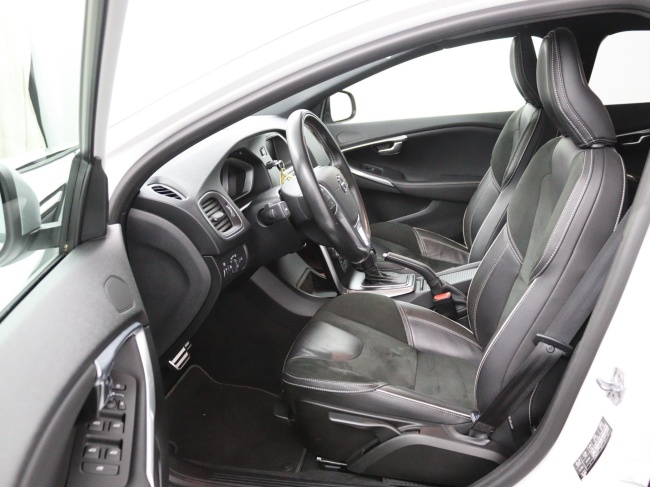 Volvo V40 - 1.5 T3 Polar+ Sport