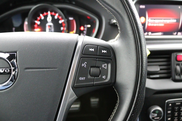 Volvo V40 - 1.5 T3 Polar+ Sport 20