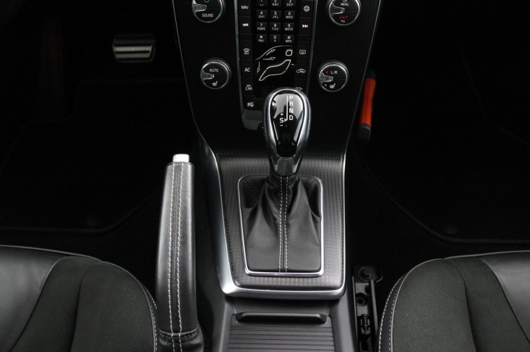 Volvo V40 - 1.5 T3 Polar+ Sport 26