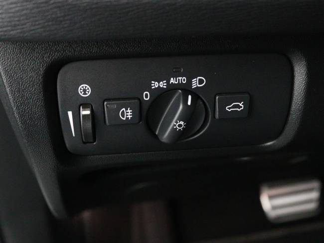 Volvo V40 - 1.5 T3 Polar+ Sport