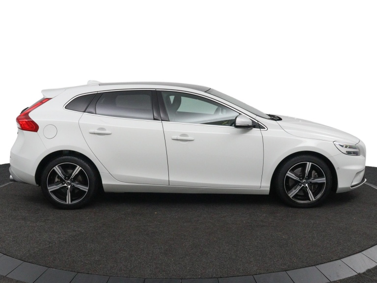 Volvo V40 - 1.5 T3 Polar+ Sport 6