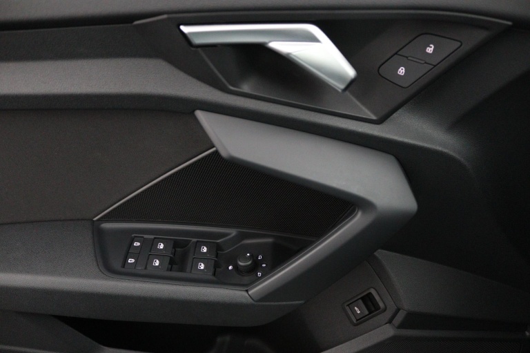 Audi A3 Sportback - 35 TFSI S edition 24