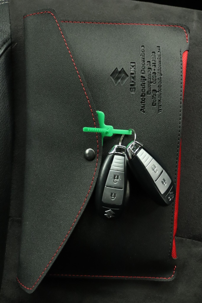 Suzuki Vitara - 1.6 High Executive 11