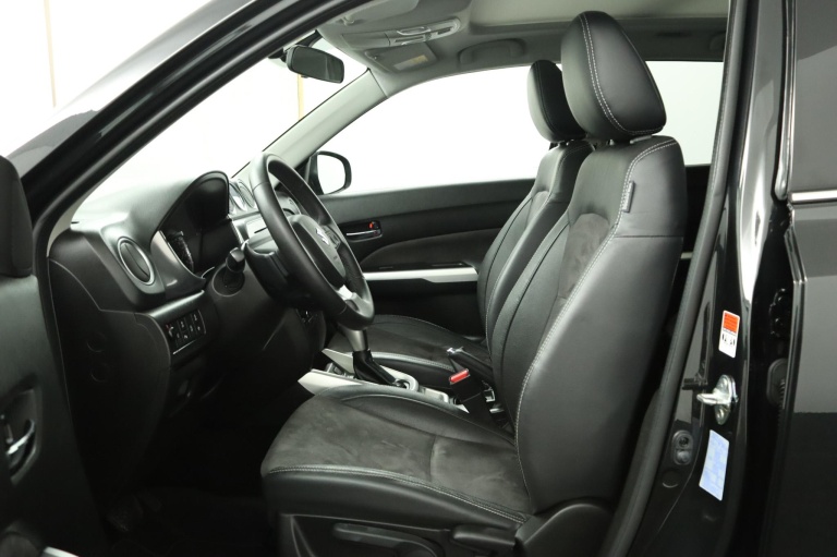 Suzuki Vitara - 1.6 High Executive 17