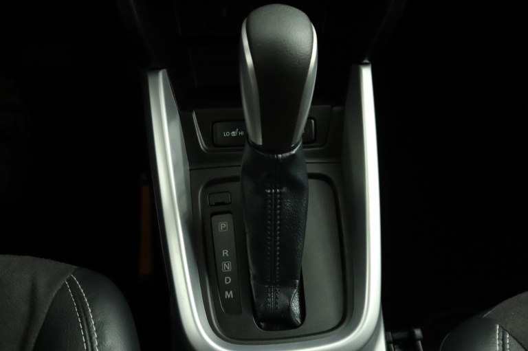 Suzuki Vitara - 1.6 High Executive 27