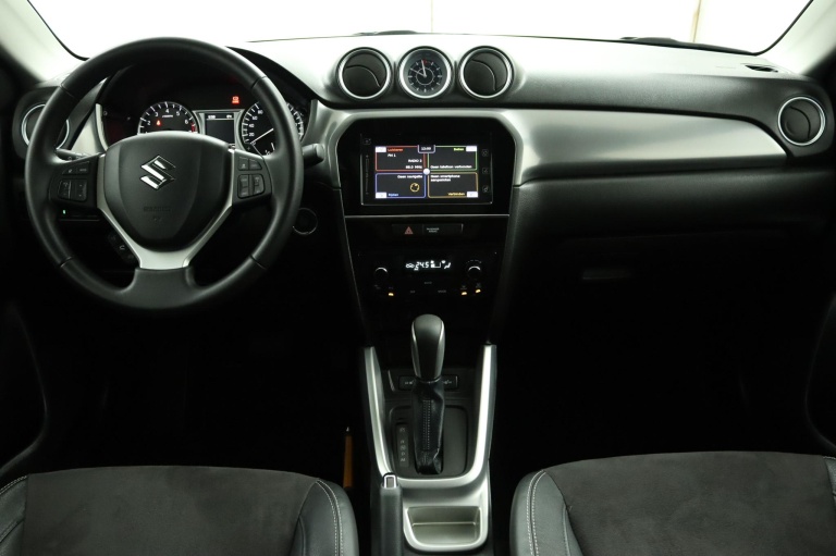 Suzuki Vitara - 1.6 High Executive 4