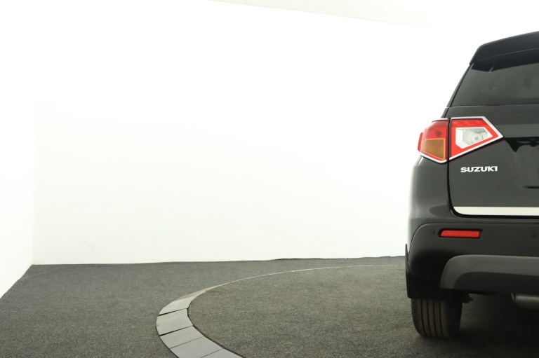 Suzuki Vitara - 1.6 High Executive 40
