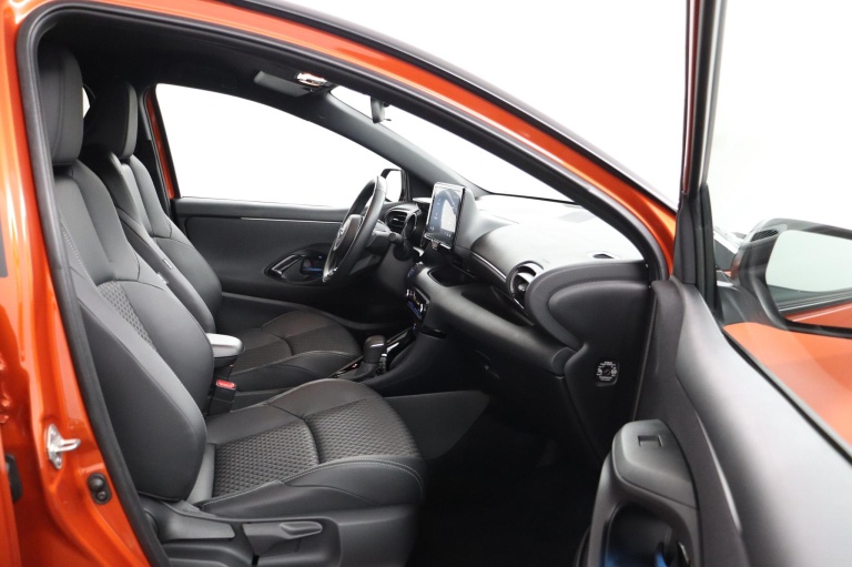 Toyota Yaris - 1.5 Hybrid Executive 21