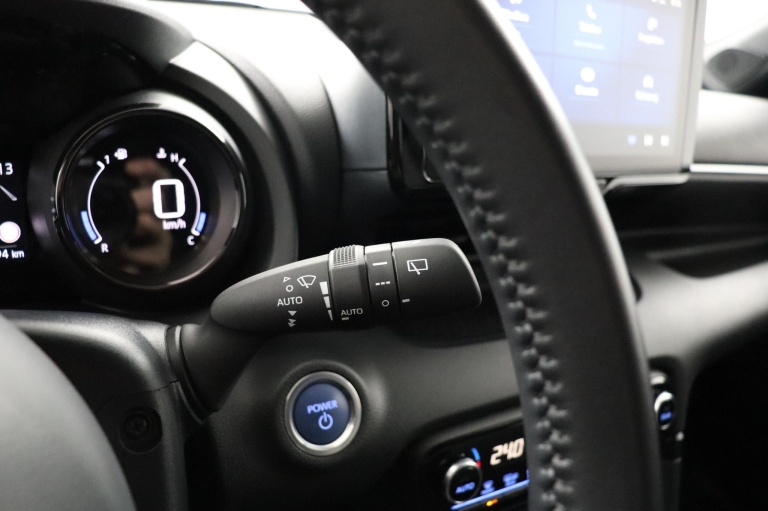 Toyota Yaris - 1.5 Hybrid Executive 32