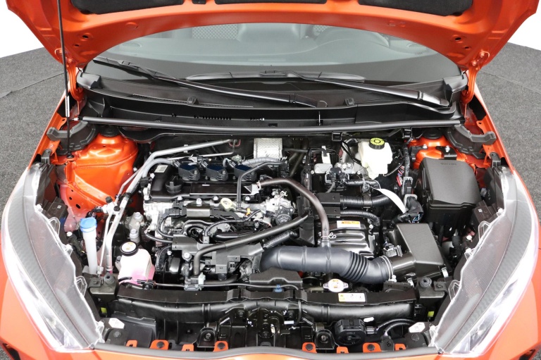 Toyota Yaris - 1.5 Hybrid Executive 34