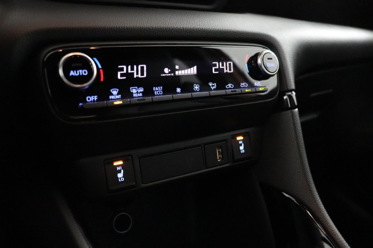 Toyota Yaris - 1.5 Hybrid Executive 7