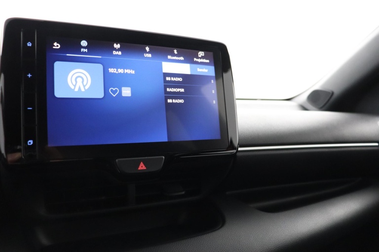 Toyota Yaris - 1.5 Hybrid Executive 8