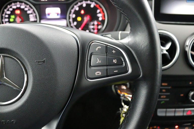 Mercedes-Benz B-klasse - 180 Lease Edition Plus 19