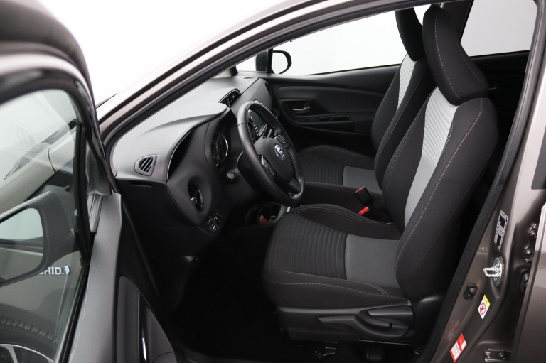 Toyota Yaris - 1.5 Hybrid Design Sport 17