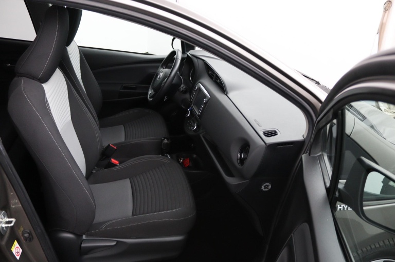 Toyota Yaris - 1.5 Hybrid Design Sport 22