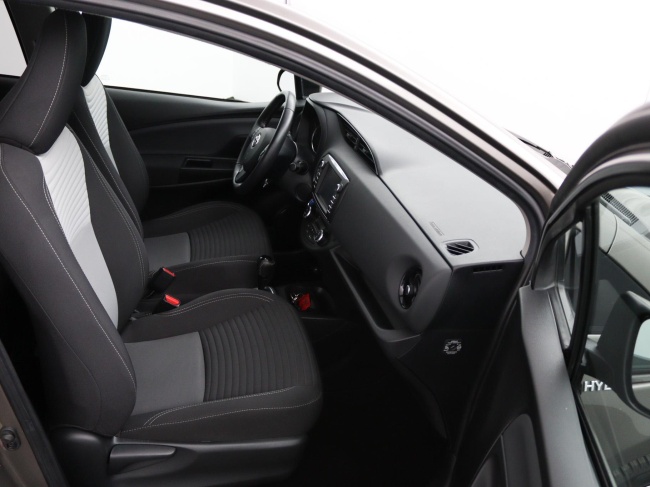 Toyota Yaris - 1.5 Hybrid Design Sport