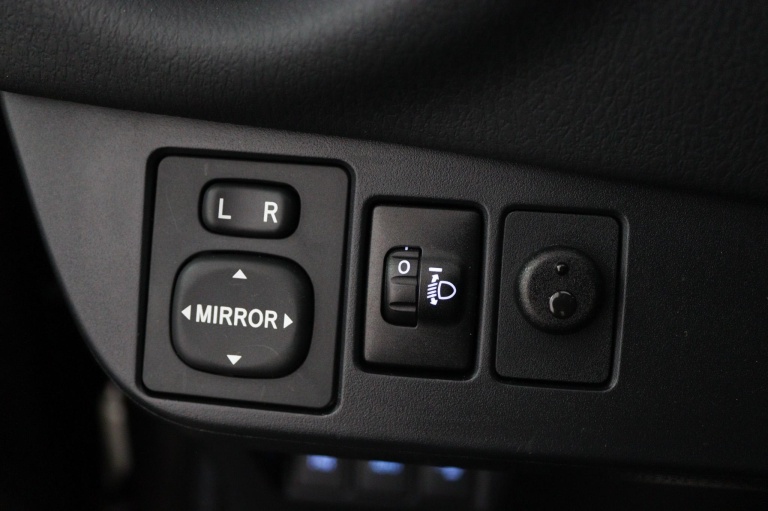 Toyota Yaris - 1.5 Hybrid Design Sport 29