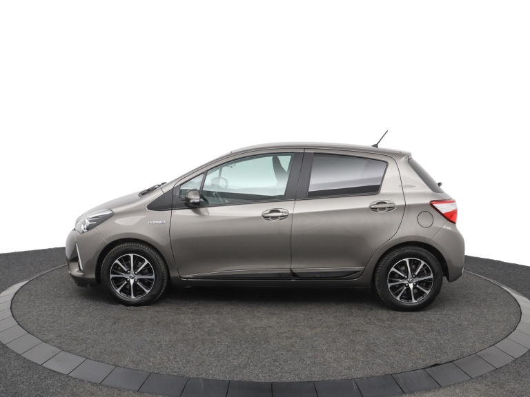 Toyota Yaris - 1.5 Hybrid Design Sport 3