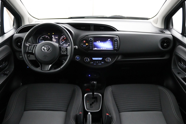 Toyota Yaris - 1.5 Hybrid Design Sport 4