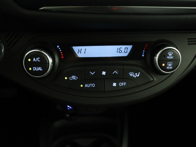 Toyota Yaris - 1.5 Hybrid Design Sport