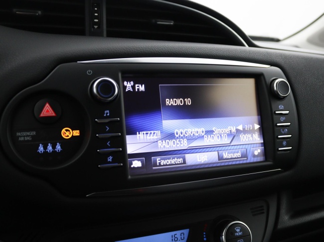 Toyota Yaris - 1.5 Hybrid Design Sport