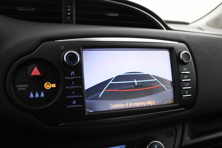 Toyota Yaris - 1.5 Hybrid Design Sport 9