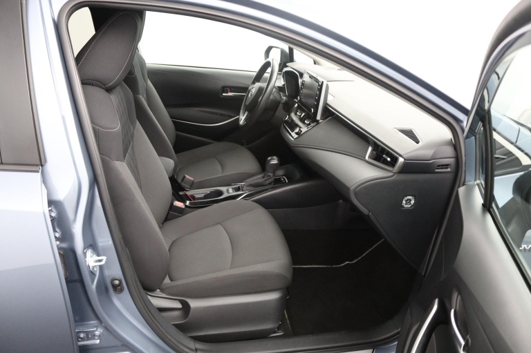 Toyota Corolla - 1.8 Hybrid First Edition Sedan 22