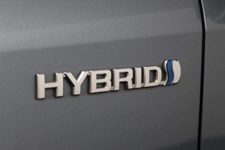 Toyota Corolla - 1.8 Hybrid First Edition Sedan 36