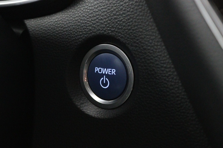 Toyota Corolla - 1.8 Hybrid First Edition Sedan 40