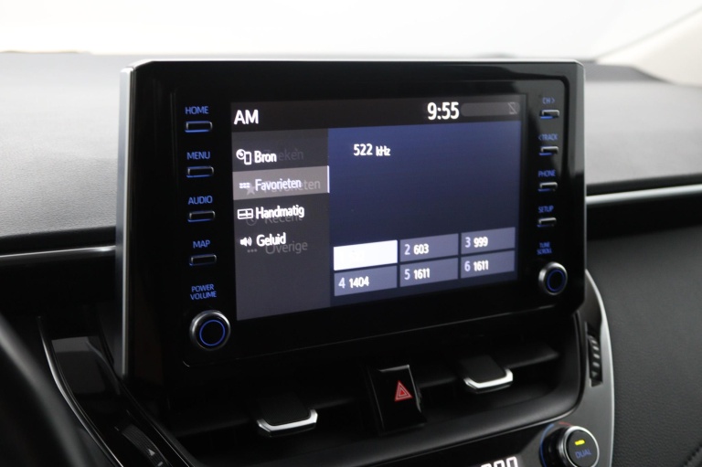 Toyota Corolla - 1.8 Hybrid First Edition Sedan 43